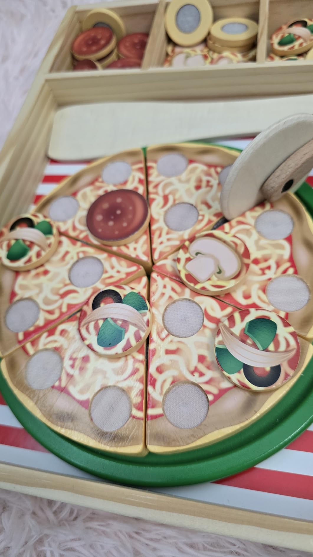 Melissa & Doug Wooden Pizza Party Play Set customer photo 1