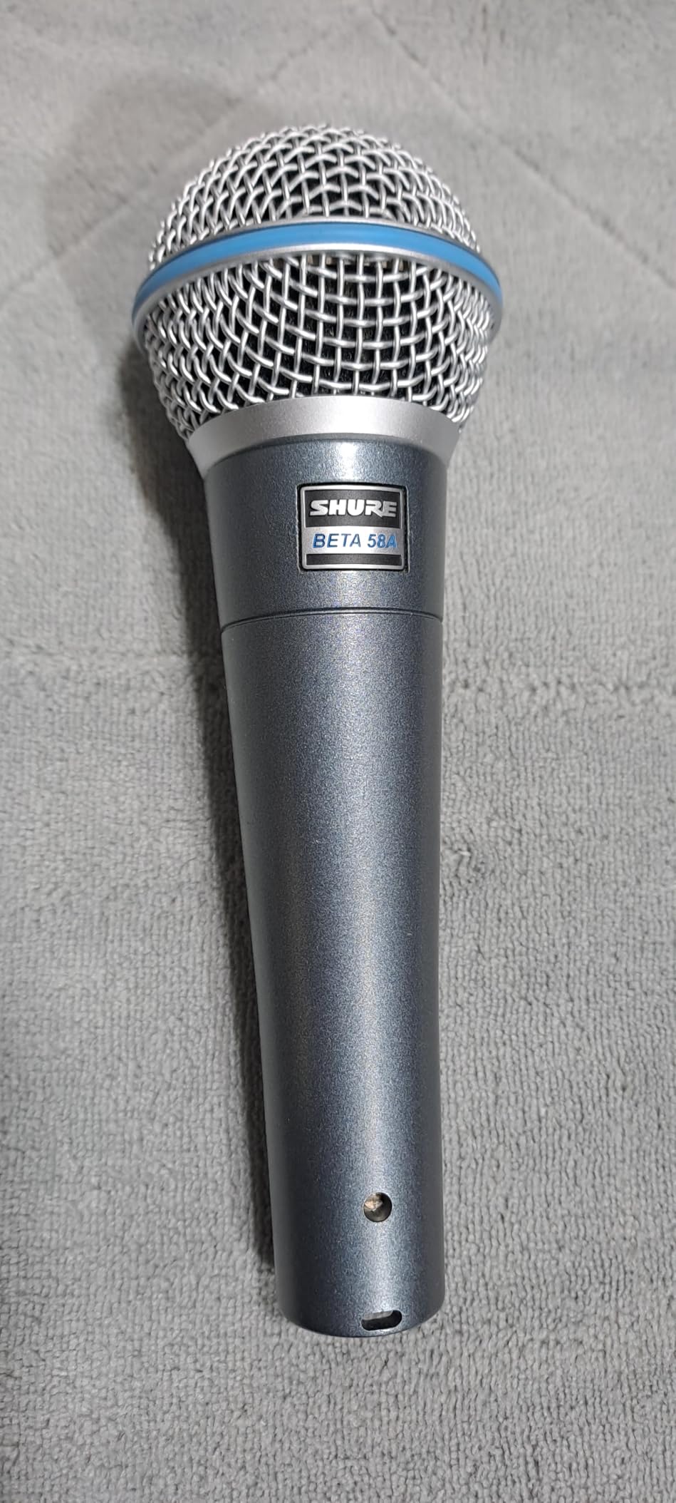 Shure BETA 58A Vocal Microphone - Single Element Supercardioid Dynamic Mic for Stage and Studio with A25D Adjustable Stand Adapter customer photo 2