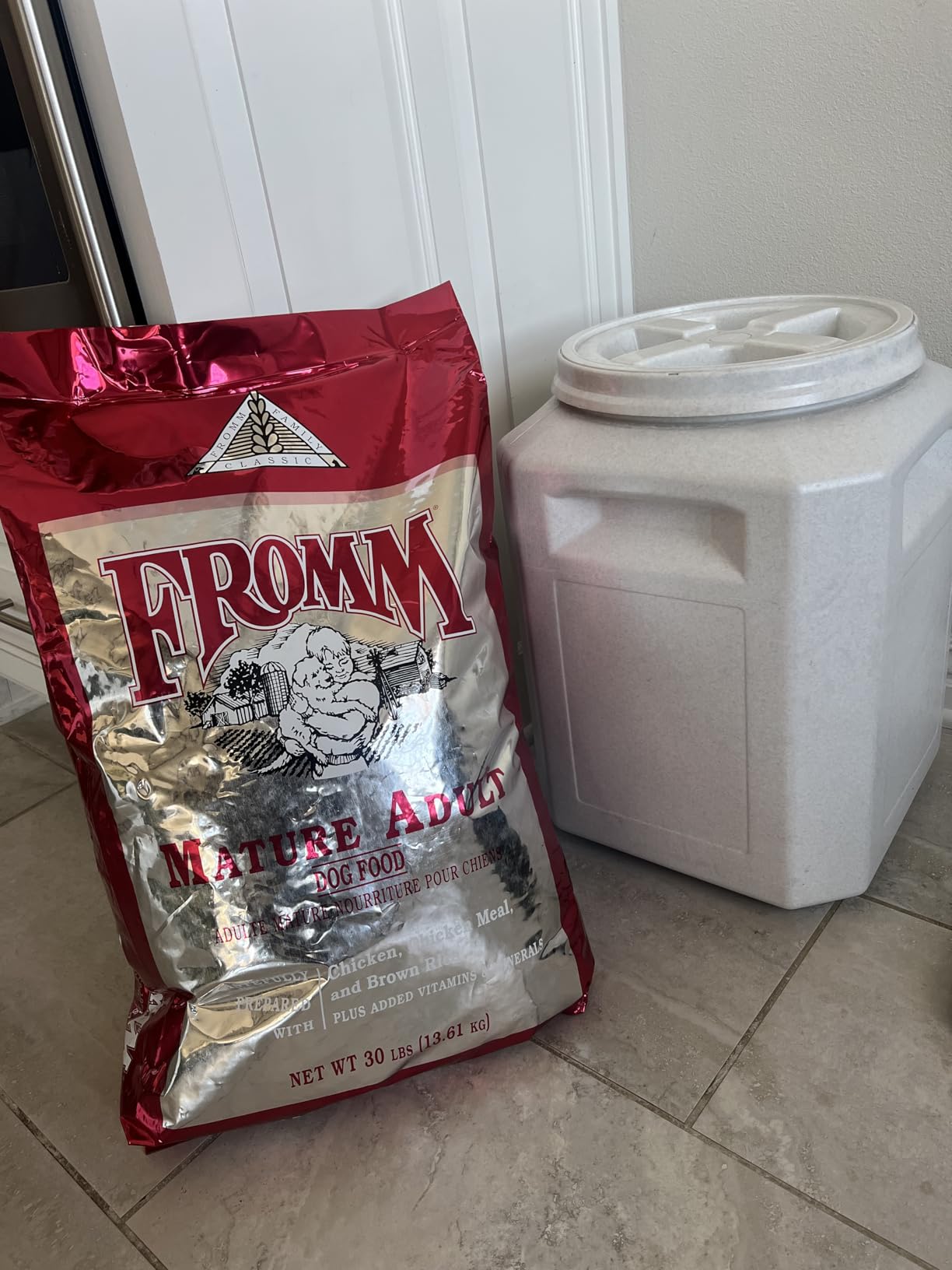 Gamma2 Vittles Vault Pet Food Storage Containers - Sealed Dog and Cat Food Storage Container, Fits up to 50lbs, Made in the USA - [14