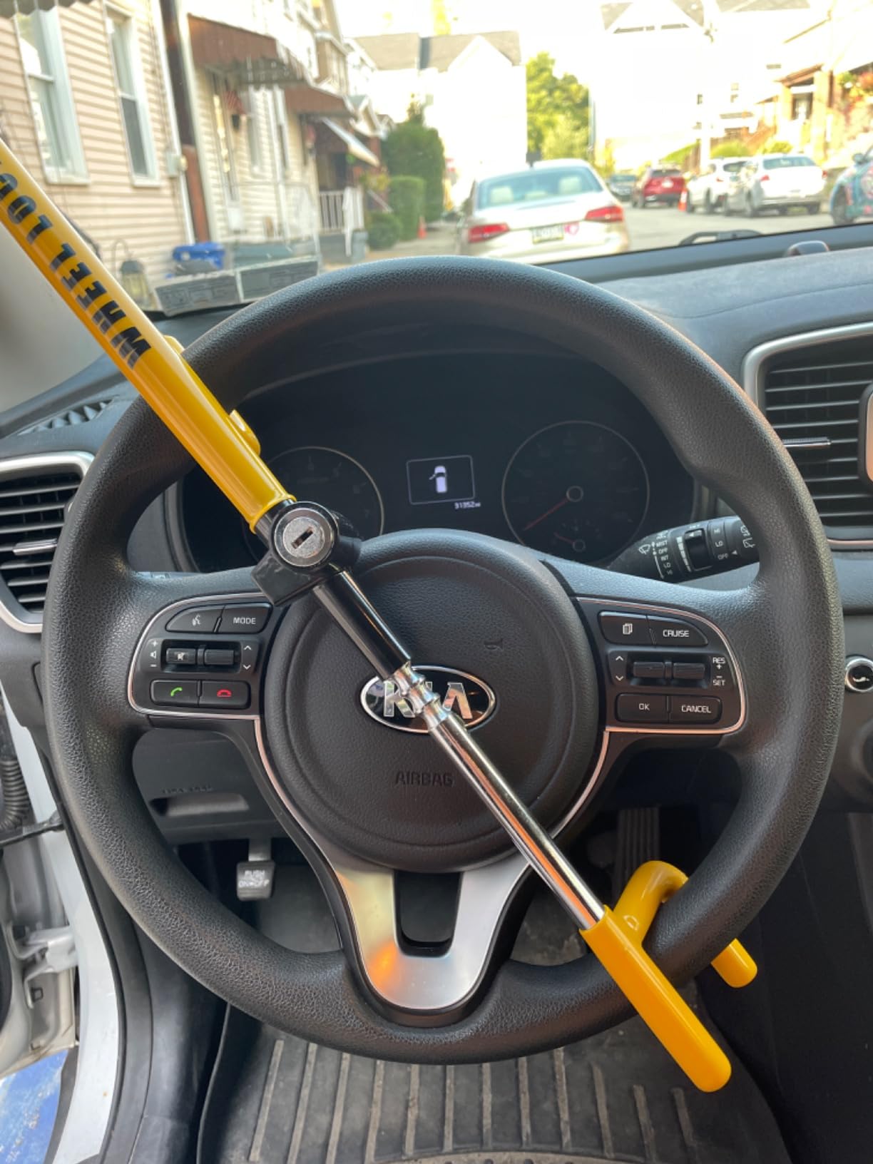 The Club 900 Steering Wheel Lock, Yellow customer photo 1