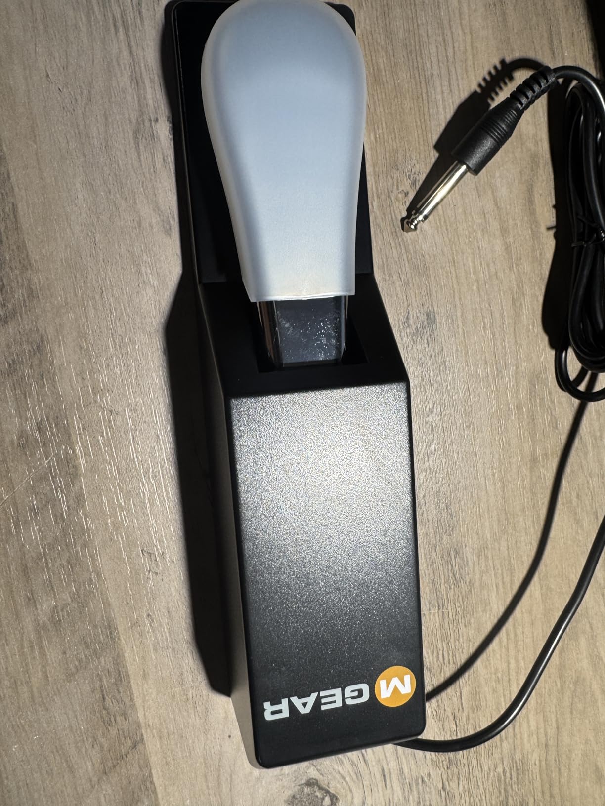 M-AUDIO SP-2 Universal Sustain Pedal with Piano Style Action For MIDI Keyboards, Digital Pianos and More customer photo 2