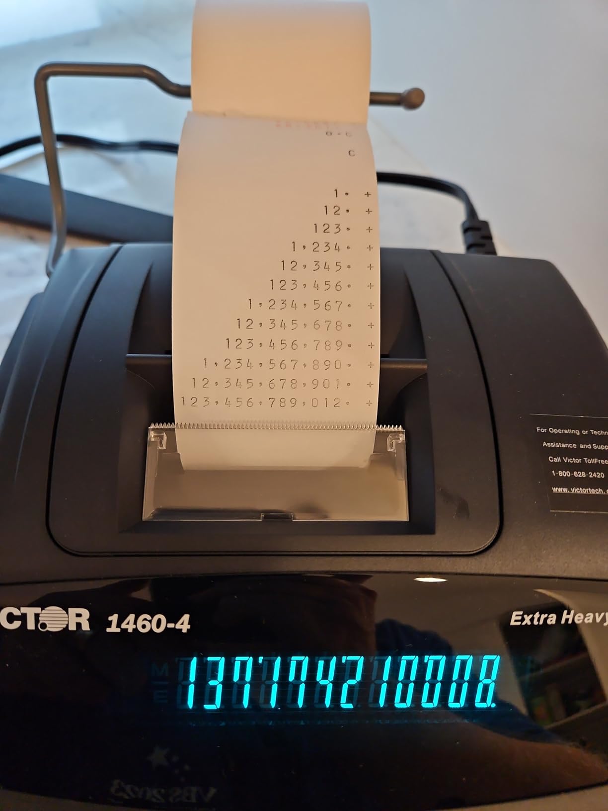 Victor 1460-4 12 Digit Extra Heavy Duty Commercial Printing Calculator customer photo 2
