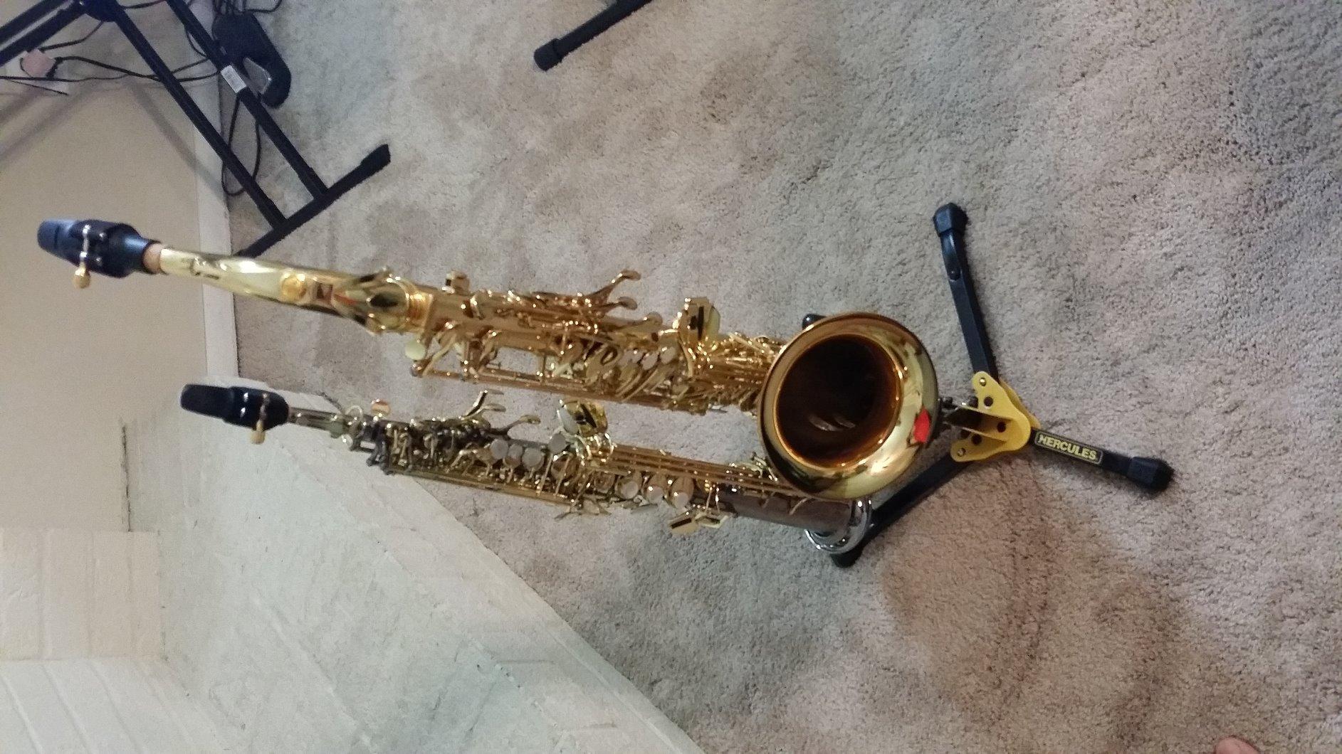 Hercules DS533BB Alto/Tenor and Soprano Saxophone Stand with Bag customer photo 1