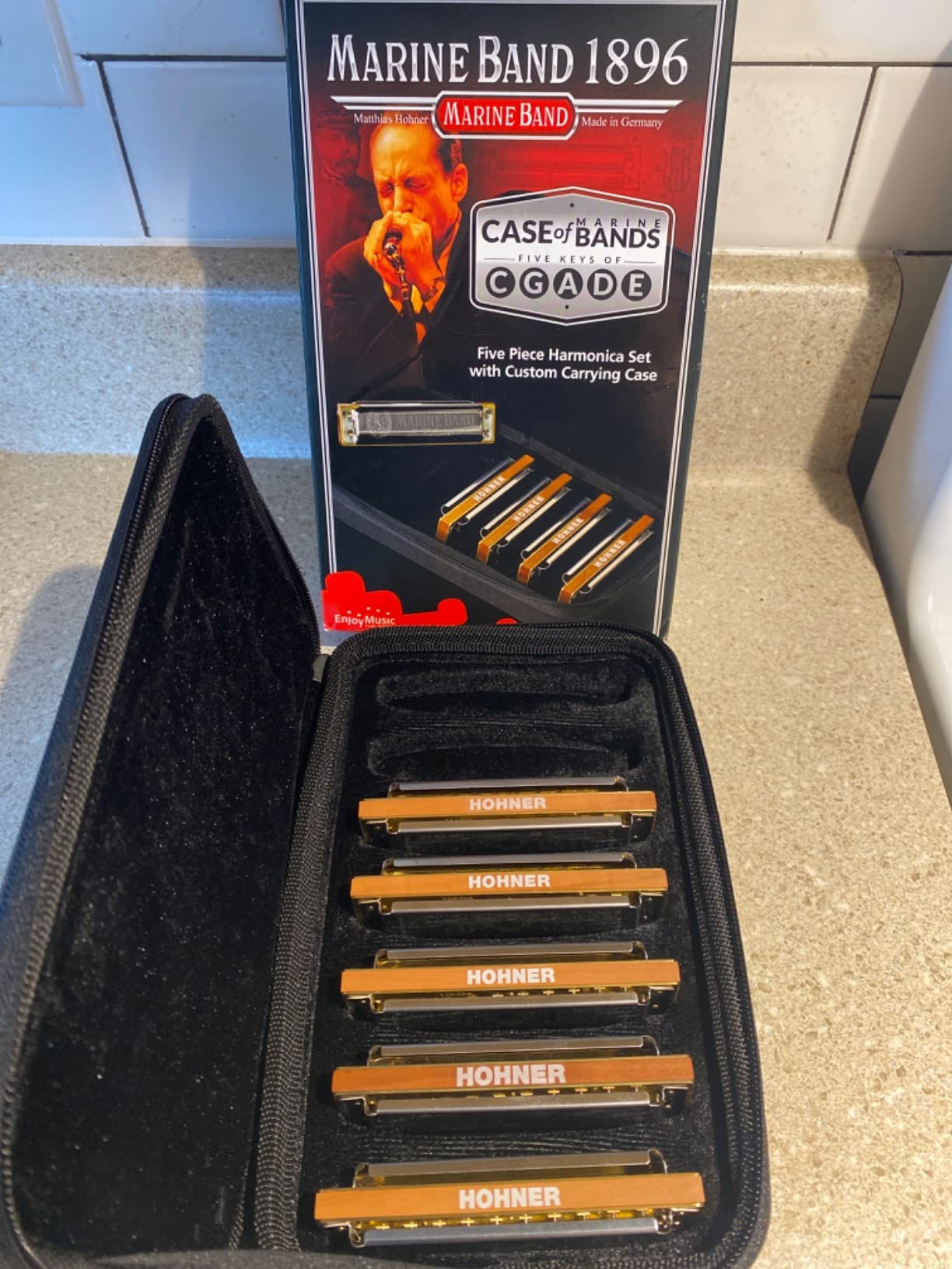 Hohner Marine Band 1896 Diatonic Harmonica with Brass Body, Curved Covers, and Side Vents (Stainless Steel, 5-Pack) customer photo 3