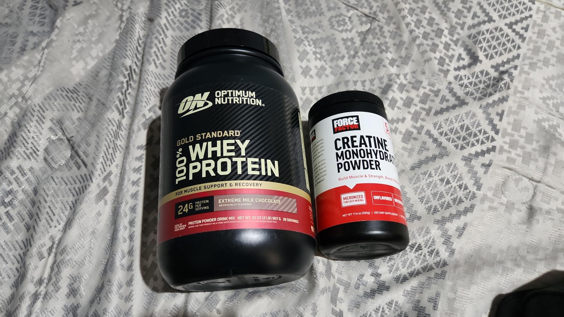 Optimum Nutrition Gold Standard 100% Whey Protein Powder, Extreme Milk Chocolate, 2 Pound (Pack of 1) (Packaging May Vary) customer photo 2