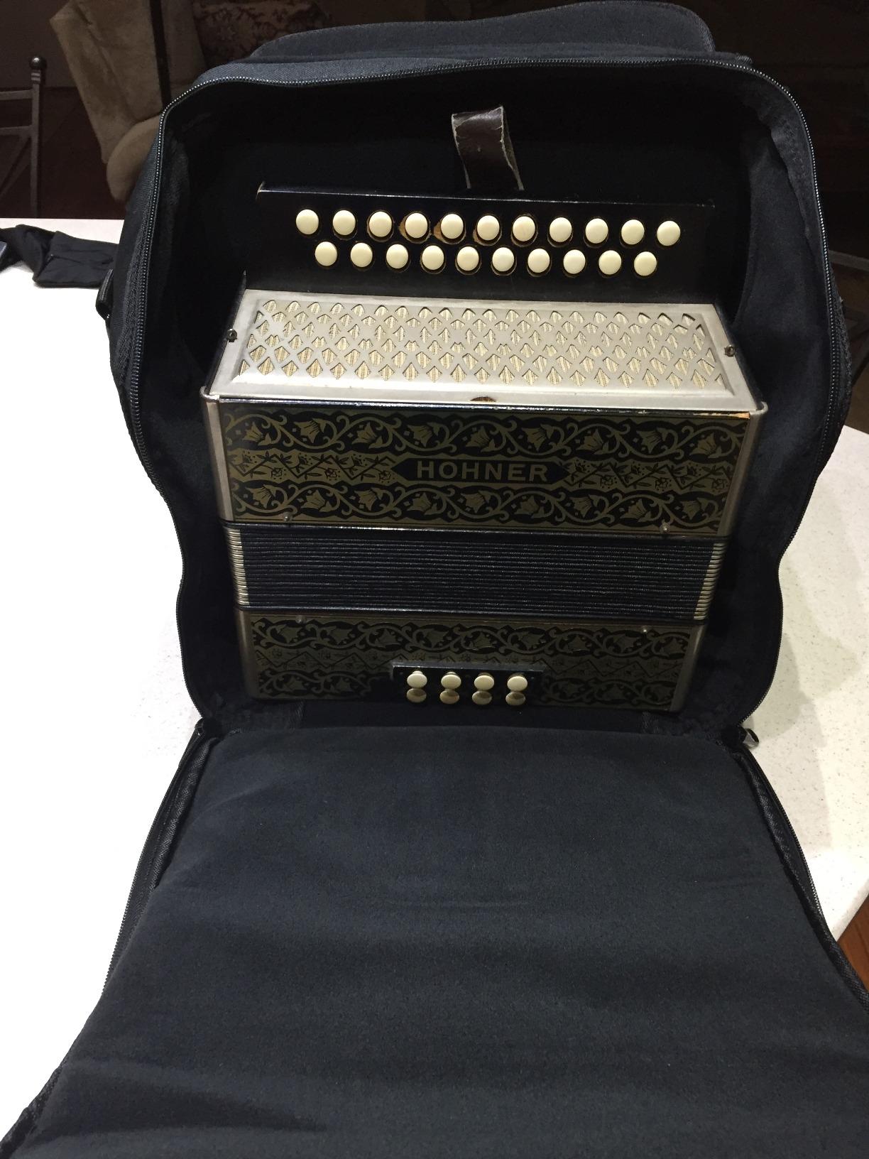 Hohner AGB Corona Accordion Gig Bag customer photo 1