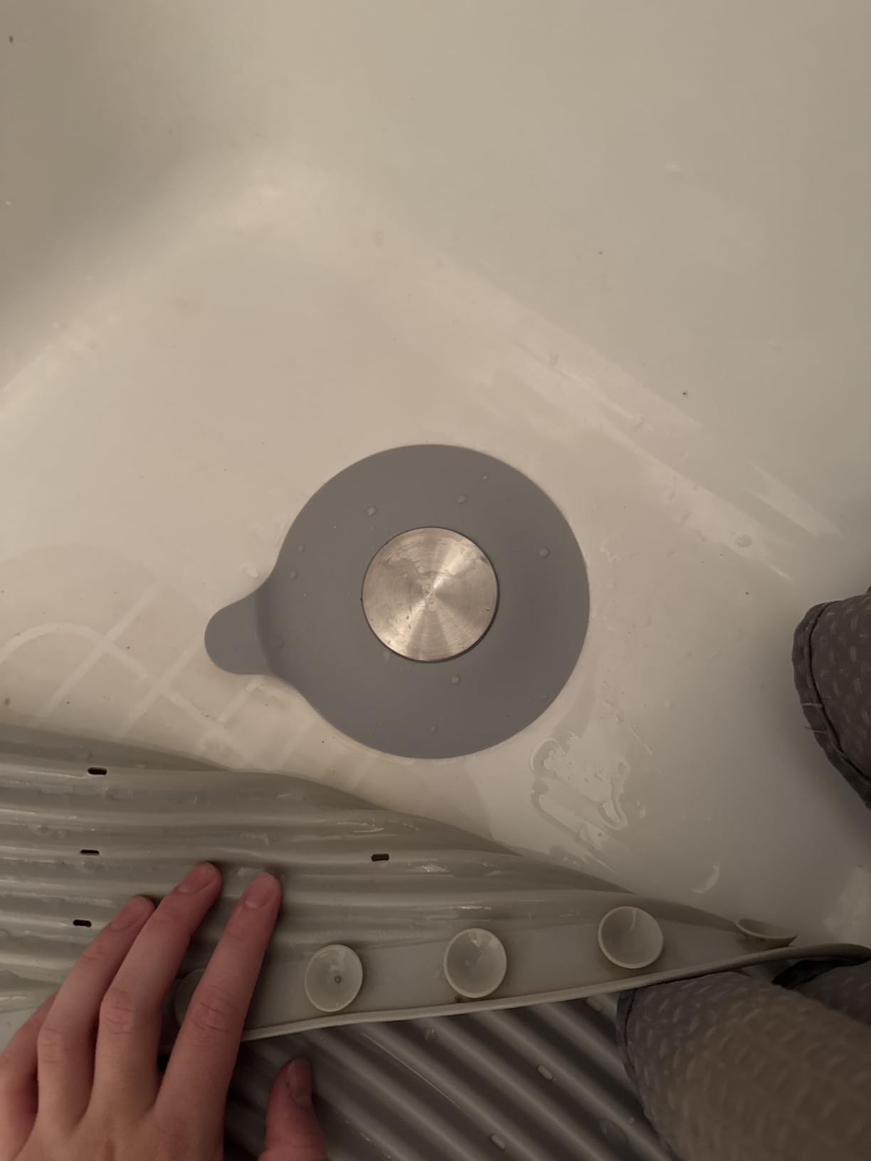 OXO Good Grips Silicone/Stainless Steel Tub Stopper, Grey customer photo 2