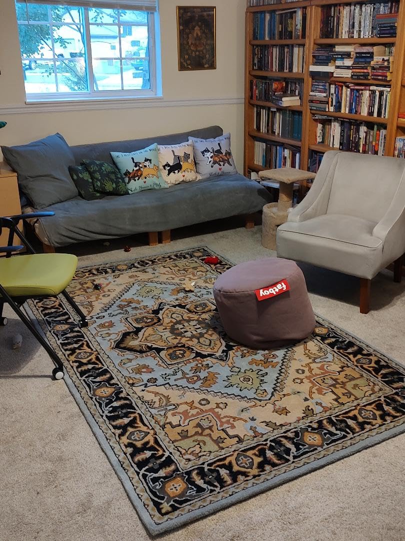 SAFAVIEH Heritage Collection Runner Rug - 2'3