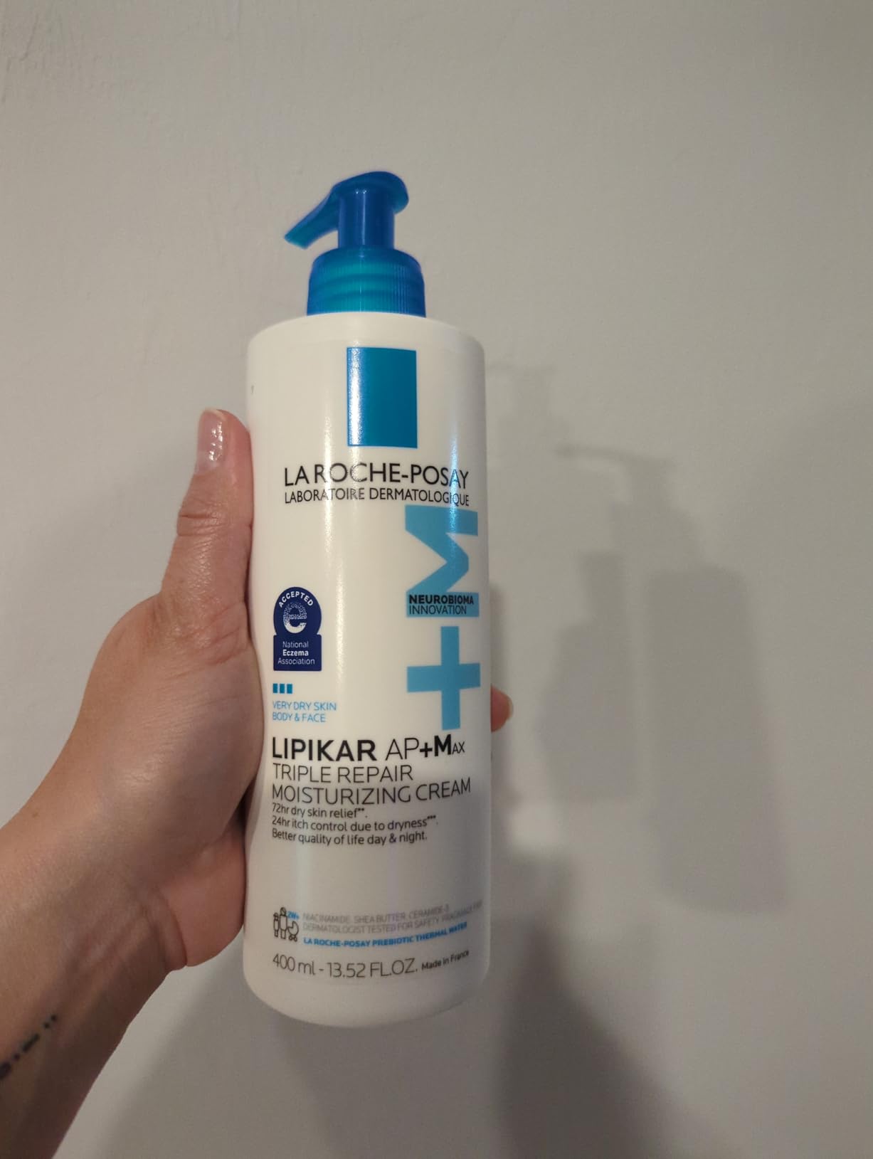 La Roche-Posay Lipikar AP+MAX Triple Repair Moisturizing Body Cream | Face & Body Lotion for Dry Skin with Shea Butter & Niacinamide | Gentle Moisturizer for Very Dry, Rough & Sensitive Skin customer photo 1