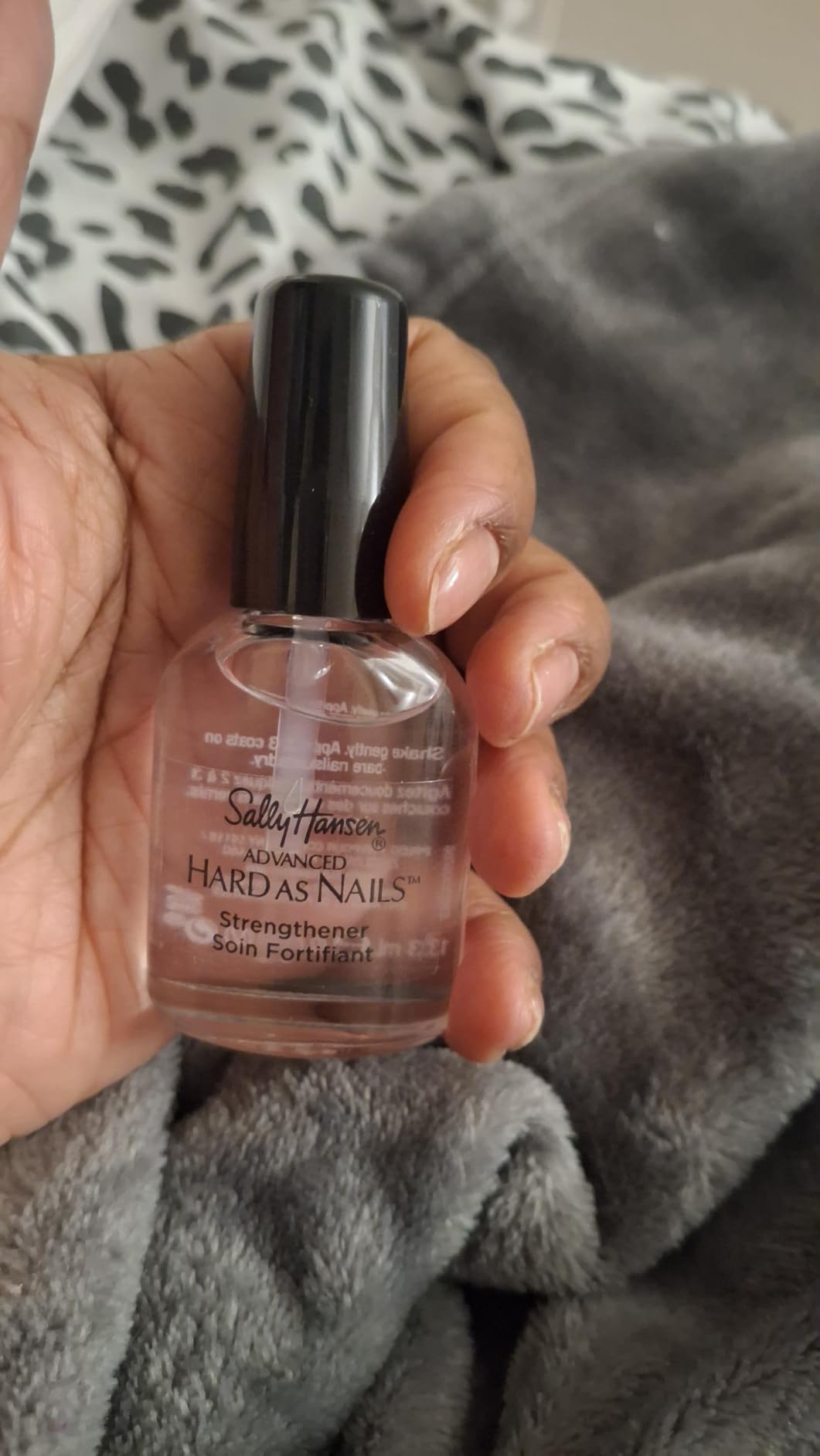 Sally Hansen Advanced Hard as Nails, Clear Nail Strengthener, Includes Retinol and Nylon, Nourishing customer photo 1