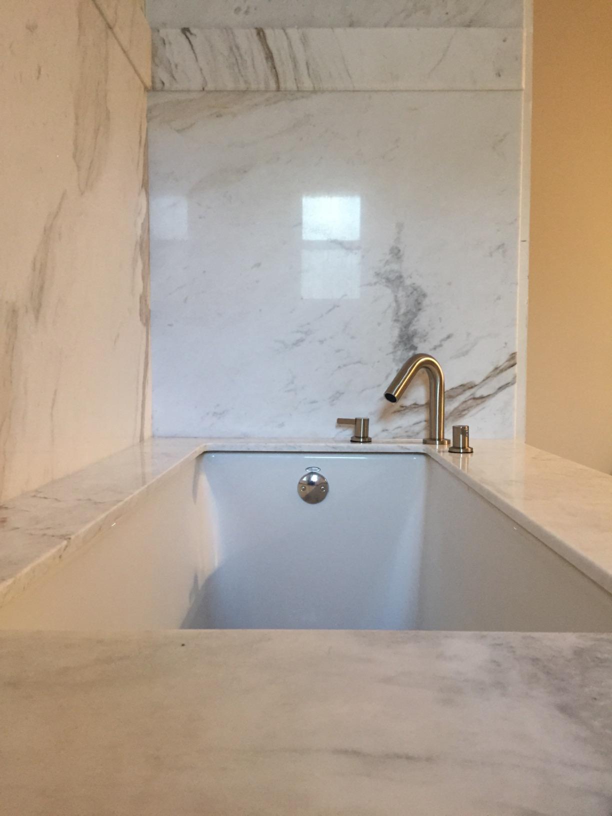 American Standard 2934002.D0.020 Studio 60 x 36-Inch Drop-In Soaking Bathtub With Zero Edge, White customer photo 2