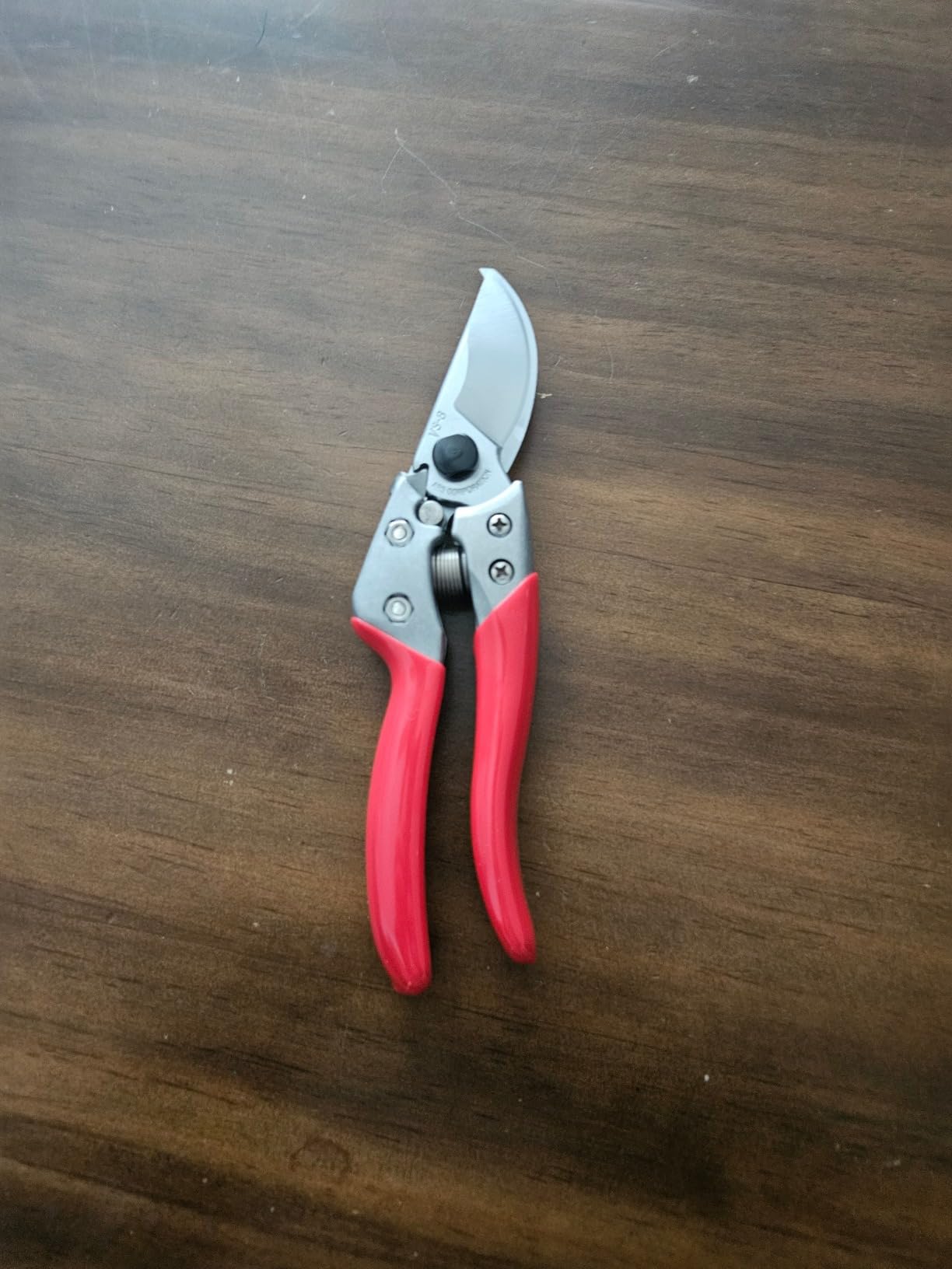 ARS HP-VS8Z Signature Heavy Duty Pruner - Professional Grade Hand Pruners customer photo 2