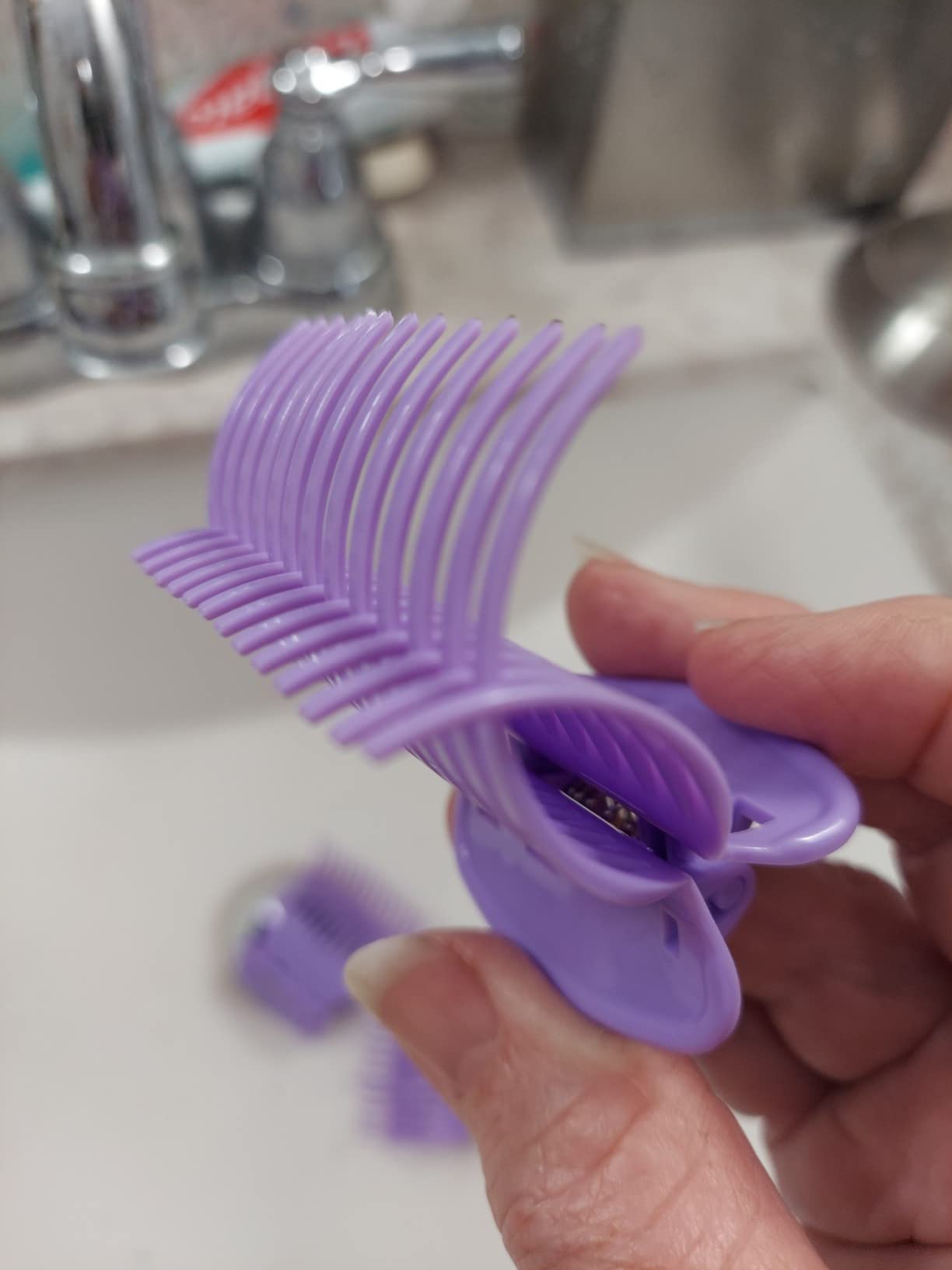 Conair Hot Rollers for Long, Medium & Short Hair, 12 Ceramic Flocked 1.5-Inch and 1.75-Inch Heated Hair Rollers with Clips, Hot Curlers for Women, Volume & Curls, Amazon Exclusive customer photo 2