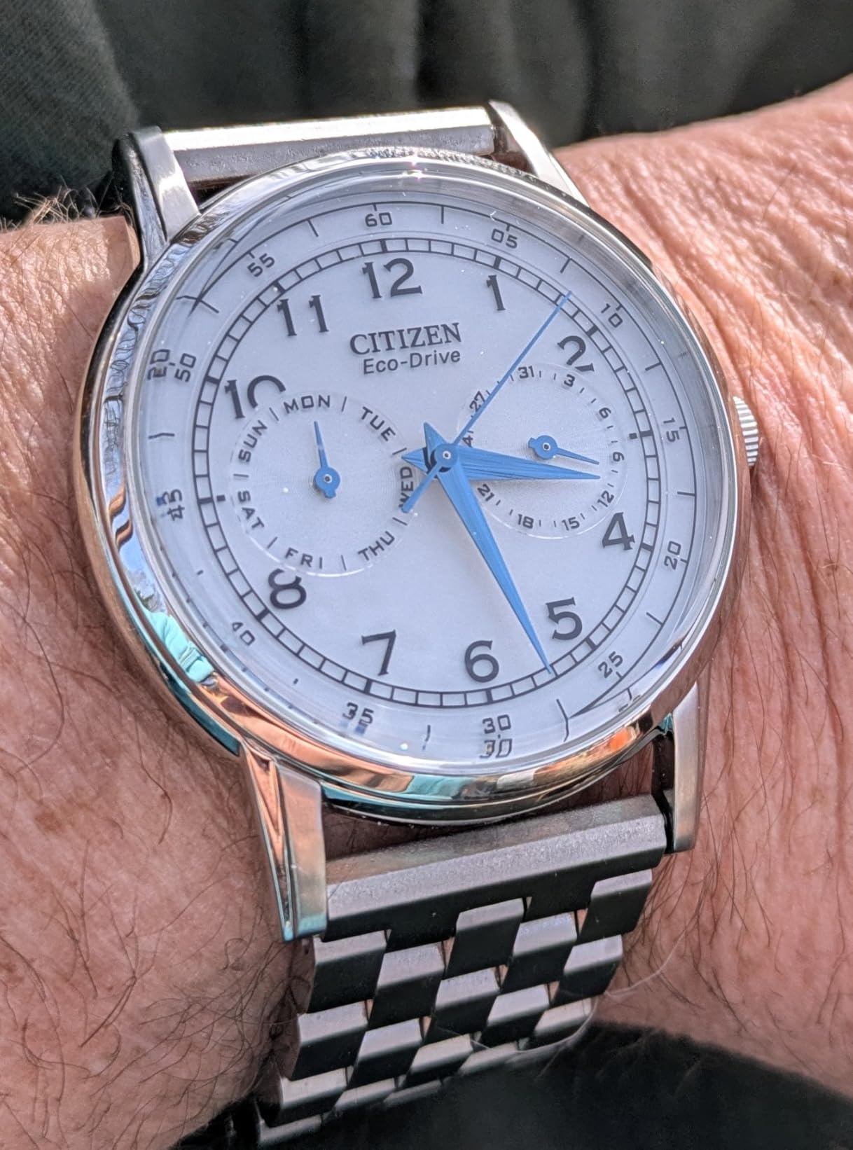 Citizen Eco-Drive Corso Mens Watch, Stainless Steel, Classic customer photo 2