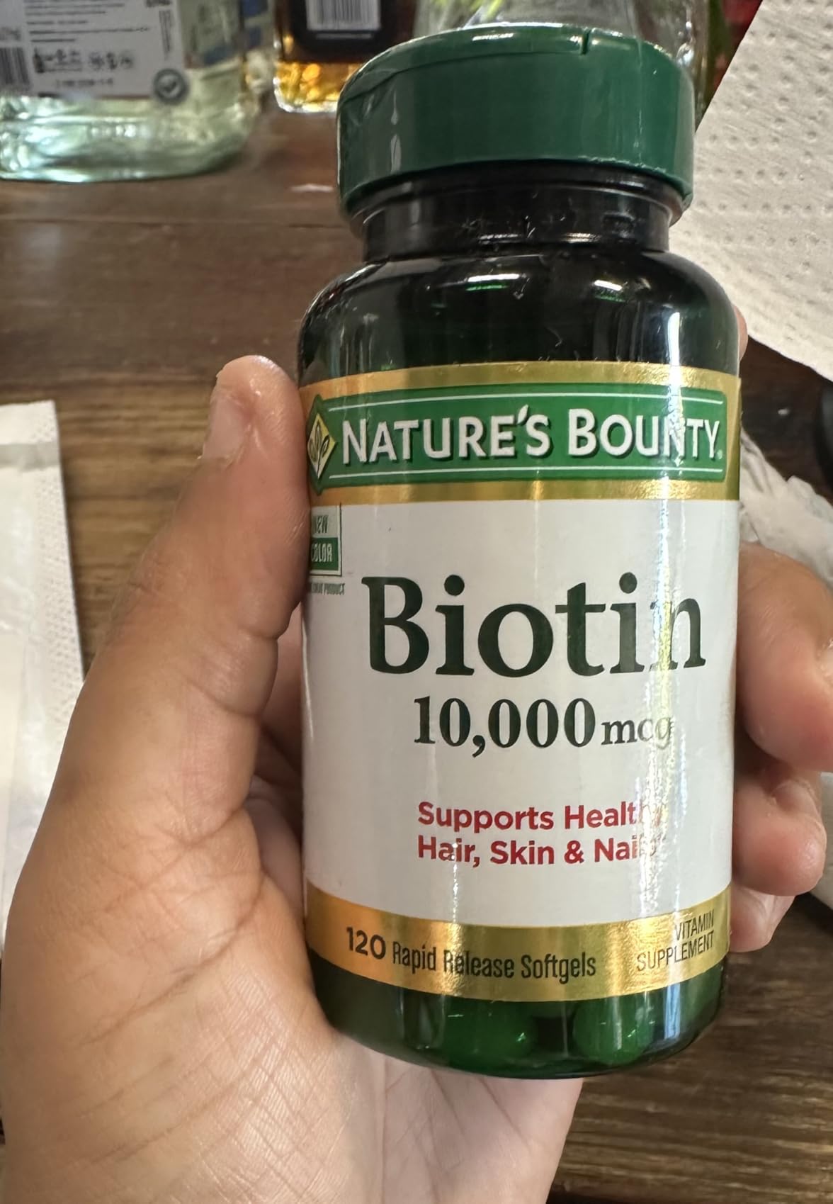 Nature's Bounty Biotin Hair Skin and Nails Vitamins, Supports Healthy Hair, Skin and Nails, 10,000 mcg, 120 Softgels (Pack of 1) customer photo 1