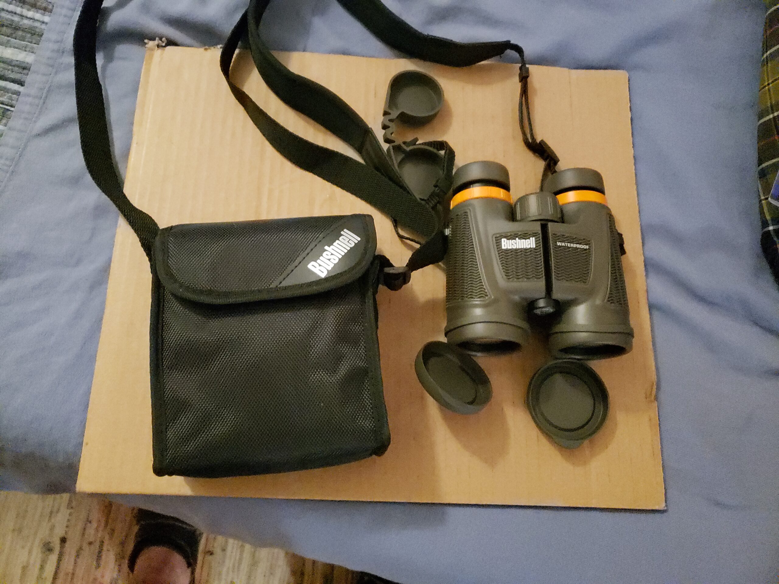 Bushnell H2O Xtreme Binoculars FullyMultiCoated Waterproof IPX7 10x42 customer photo 2