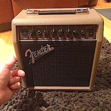 Fender Acoustasonic Guitar Amp for Acoustic Guitar, 15 Watts customer photo 2