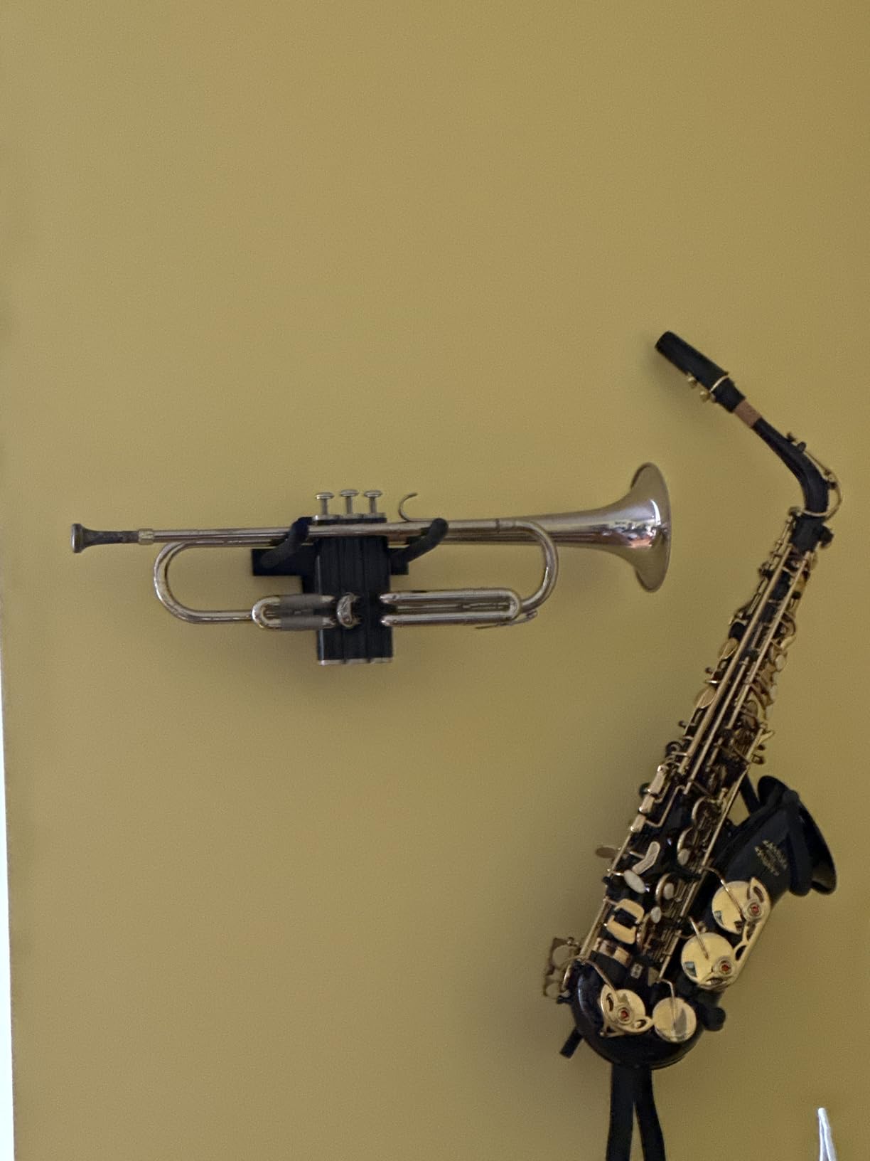 String Swing Alto Saxophone Stand (BHH17-FW) customer photo 2