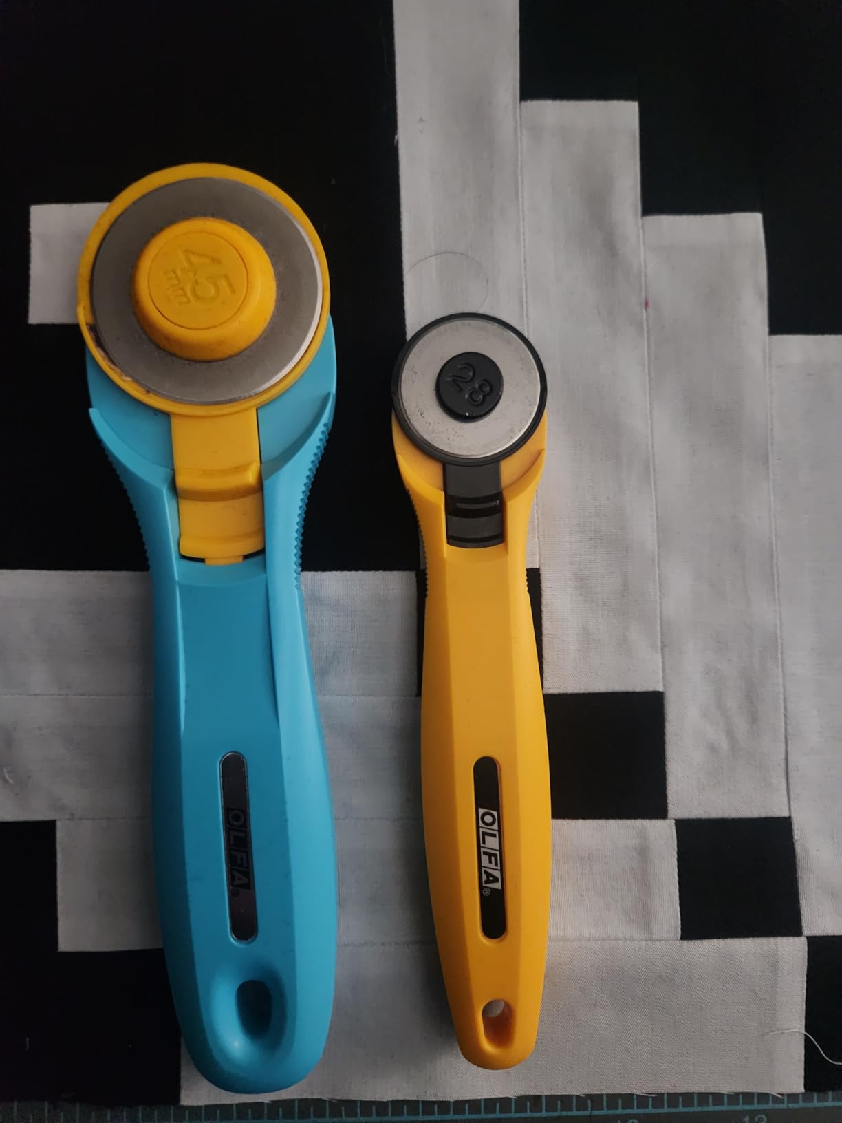 OLFA 45mm Quick-Change Rotary Cutter (RTY-2/C) - Rotary Fabric Cutter with Blade Cover for Crafts, Sewing, Quilting (Aqua) customer photo 2