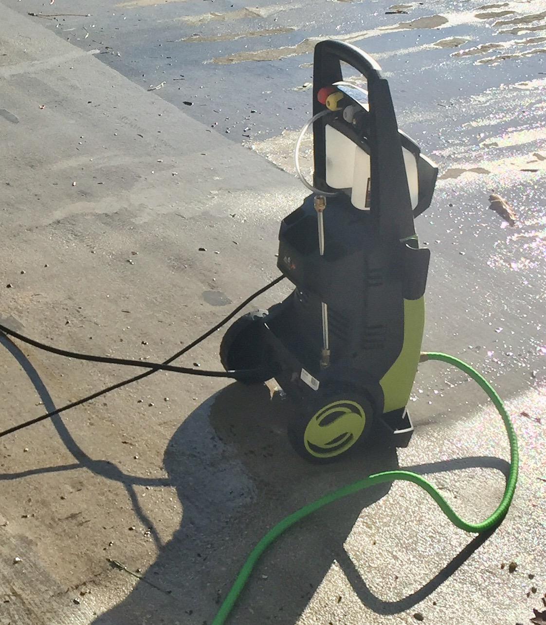 Sun Joe Electric Pressure Power Washer, Heavy-Duty 2500 Max PSI (2030 PSI PWMA Rated) - Portable Cleaning and Washing Machine System for Home, Autos, Patios, Decks, & Sidewalks, SPX3000 customer photo 2