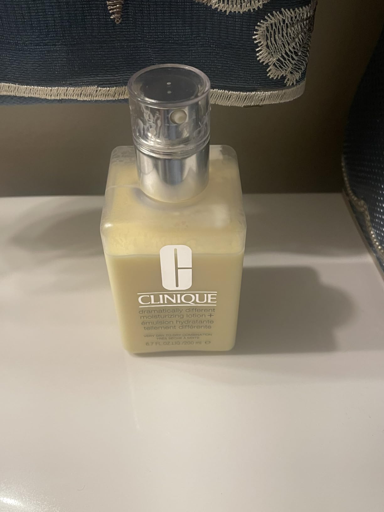 Clinique 3-Step Dramatically Different Moisturizing Lotion+ For Dry to Dry Combination Skin Types | With Glycerin | Hydrating | Now With SPF 35 customer photo 2