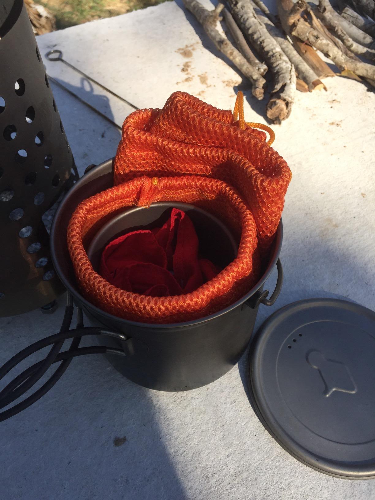 TOAKS Titanium 1100ml Bushcraft Pot - Bail Handle for Open Fire Cooking & Backpacking customer photo 1