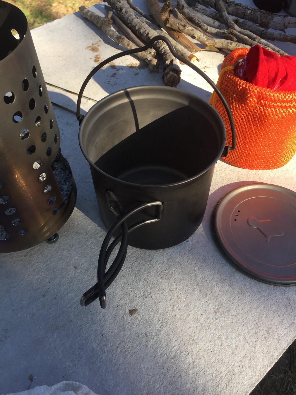TOAKS Titanium 1100ml Bushcraft Pot - Bail Handle for Open Fire Cooking & Backpacking customer photo 2