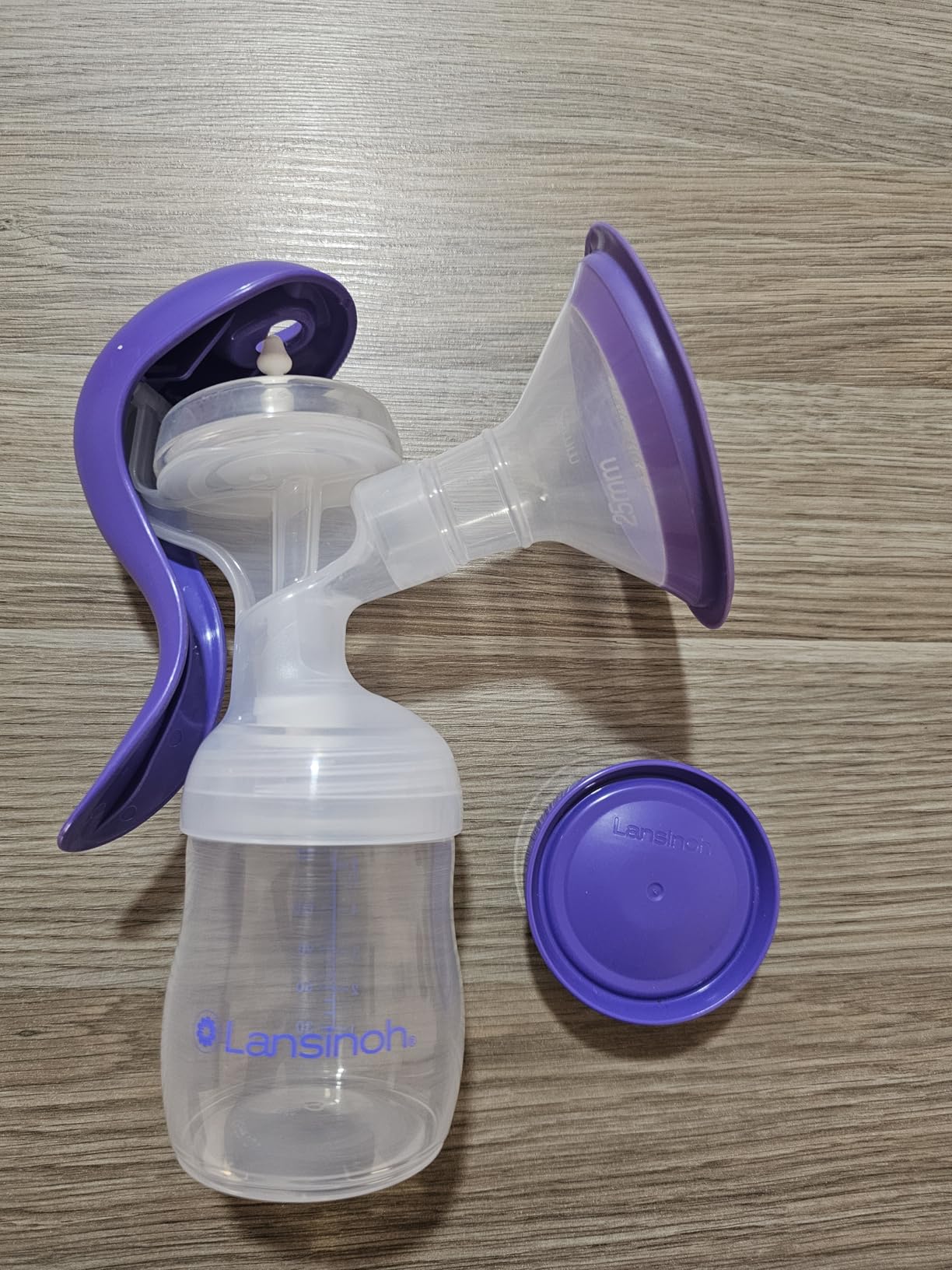 Lansinoh Manual Breast Pump, Breast Feeding Hand Pump with Comfortable Flange, Includes 5oz Baby Bottle with Slow Flow Nipple, Breastfeeding Essentials customer photo 2