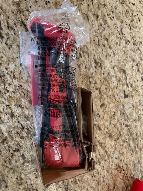 Milwaukee 2626-20 M18 18V Lithium Ion Cordless 18,000 OPM Orbiting Multi Tool with Woodcutting Blades and Sanding Pad customer photo 2