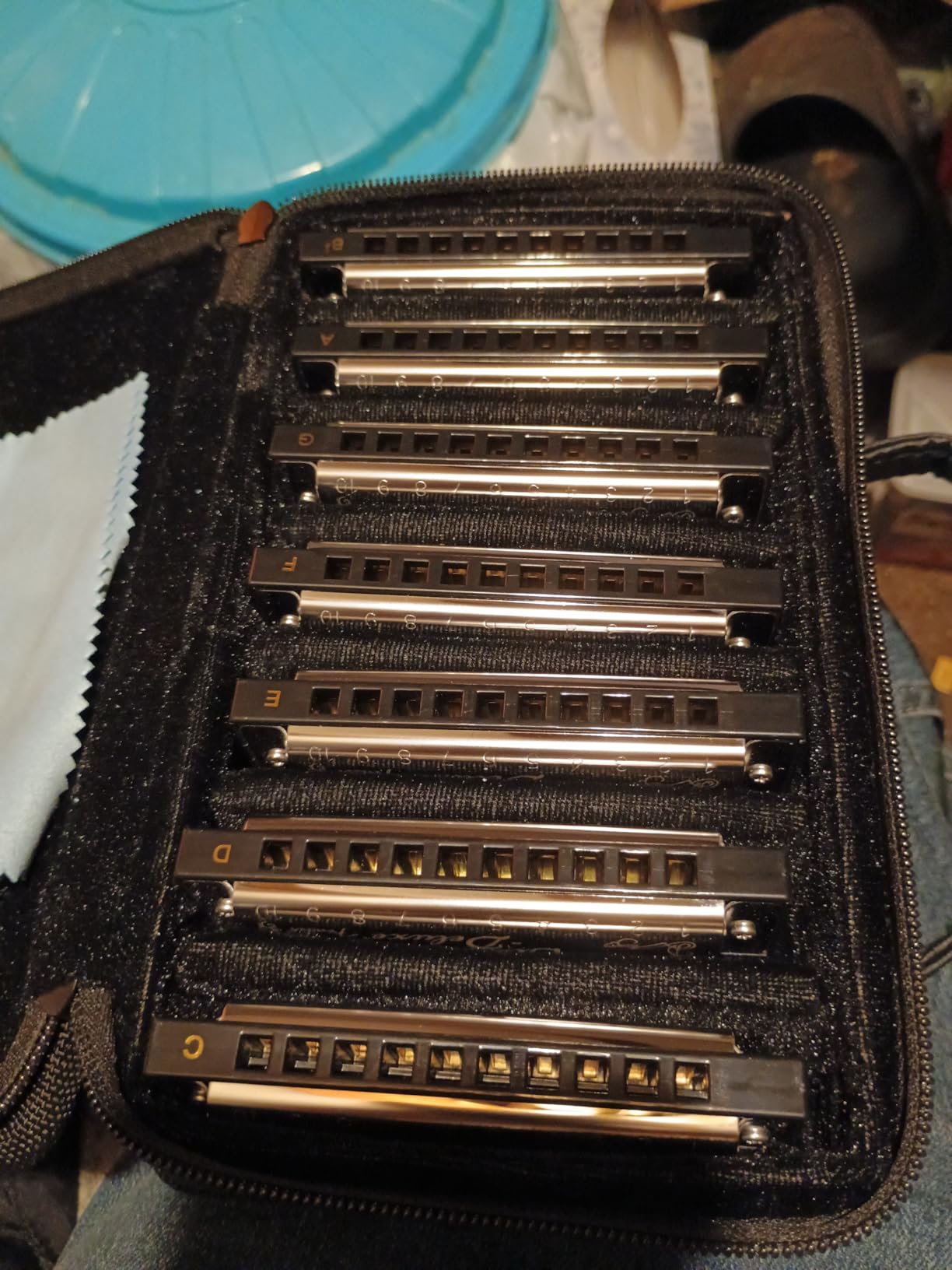 Fender Blues Deluxe Harmonica, Pack of 7 with case (Keys C, G, A, D, F, E, B Flat) customer photo 2