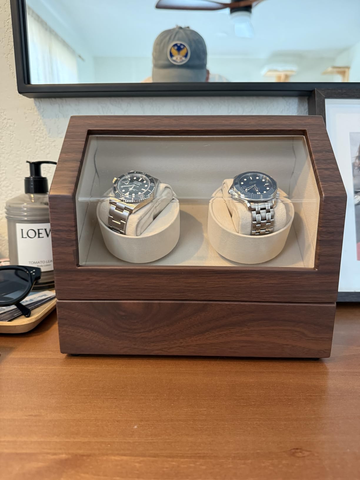 Heiden Double Watch Winder in Walnut - Automatic Watch Winder for 2 Watches - Japanese Motor - Zero Magnetization - Use Batteries or Adapter customer photo 2