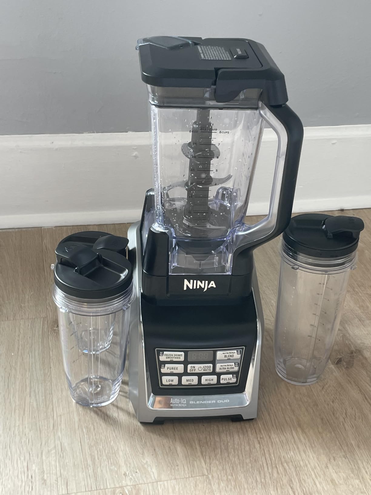 BL642 Nutri Ninja Personal & Countertop Blender with 1200W Auto-iQ Base, 72 oz. Pitcher, and 18, 24, & 32 oz. To-Go Cups with Spout Lids, For Smoothies, Shakes & More, Dishwasher Safe, Black customer photo 2