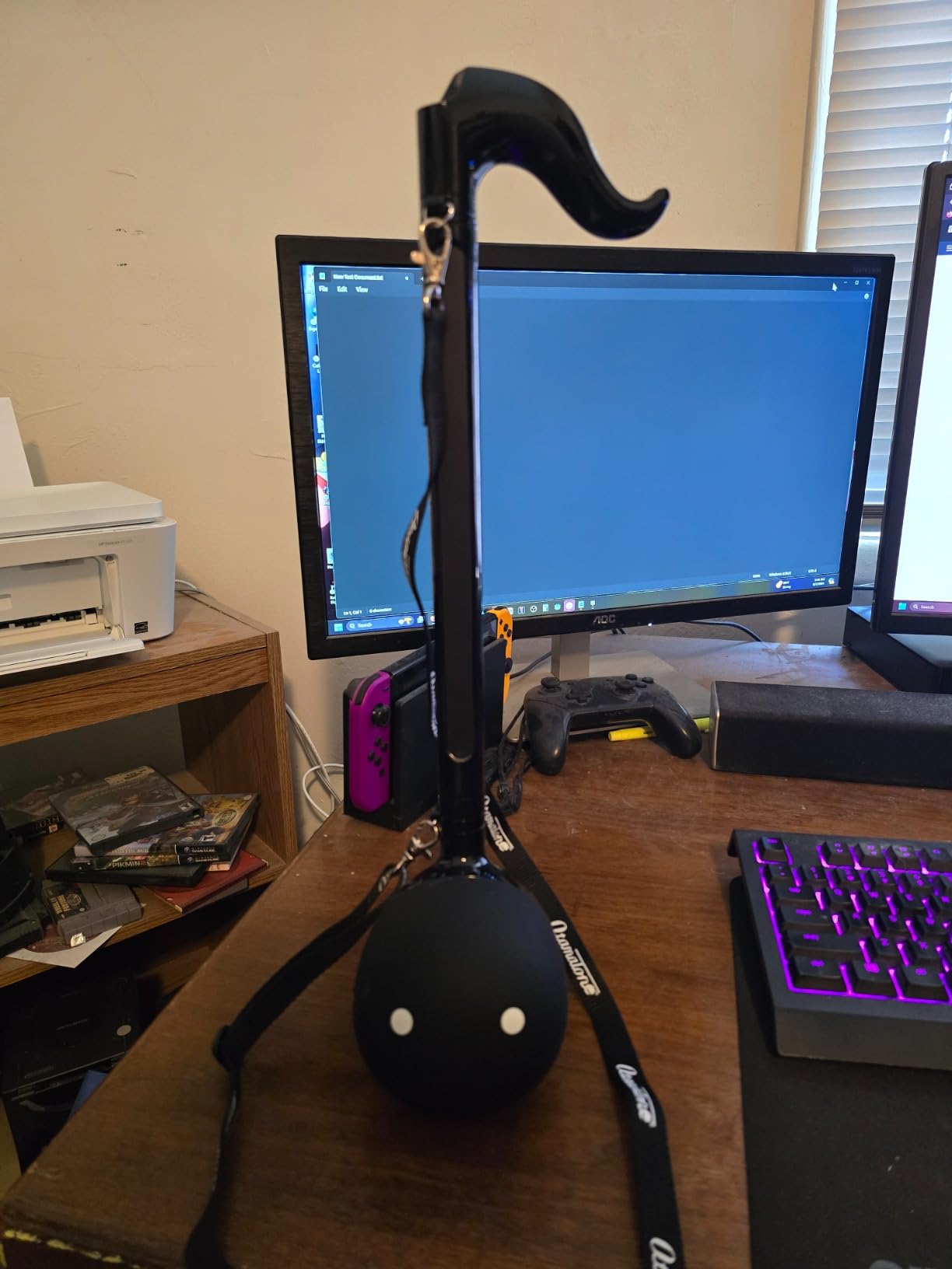 Otamatone Deluxe [English Manual] Electronic Musical Instrument Synthesizer from Japan by Cube/Maywa Denki, White customer photo 2