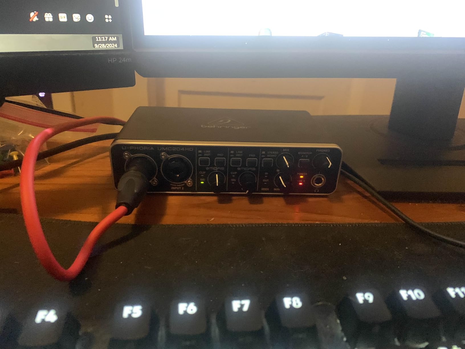 UMC204HD Audiophile 2x4, 24-Bit/192 kHz USB Audio/MIDI Interface with Midas Mic Preamplifiers | For Recording Microphones and Instruments customer photo 2