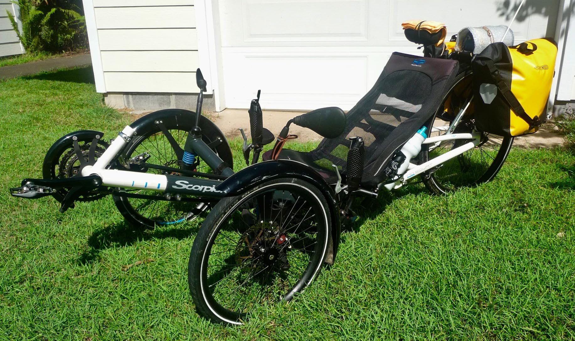 Ortlieb Back-Roller Classic QL2.1 Panniers (Pair) Yellow-Black #F5304 customer photo 2