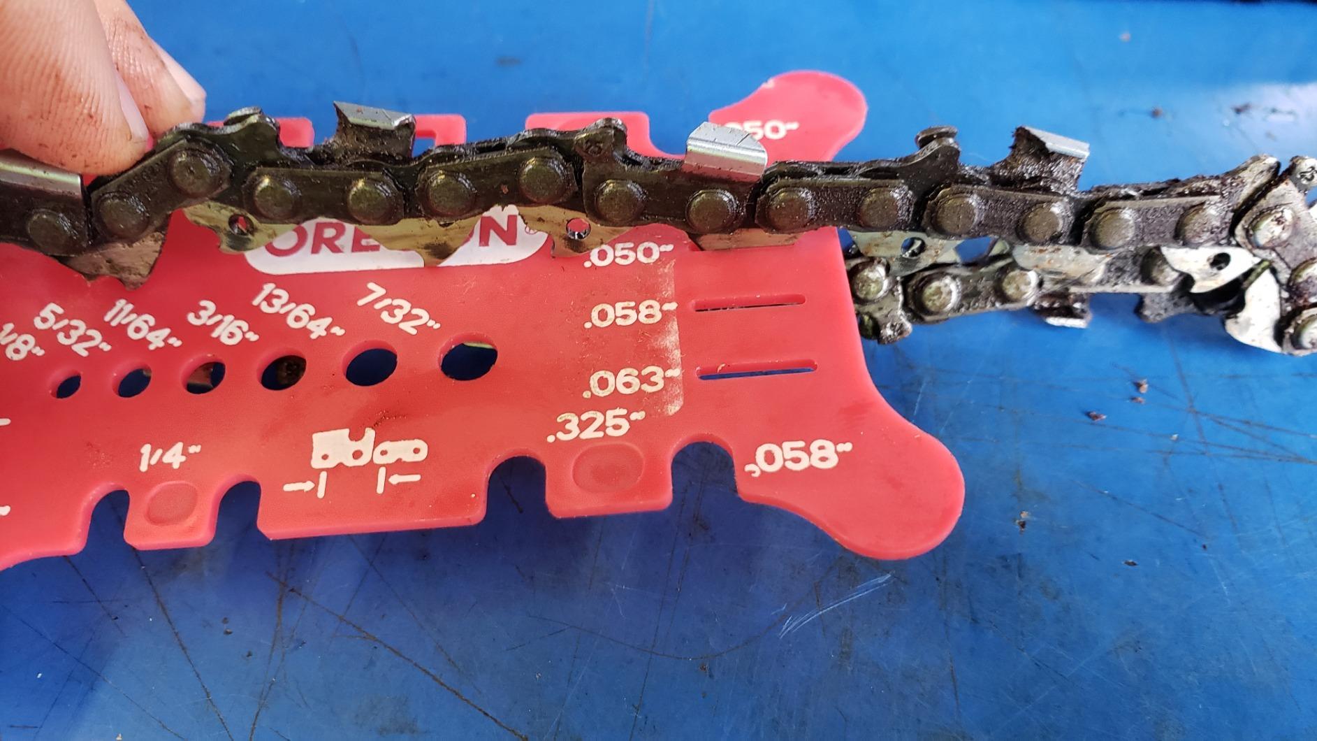 Oregon OEM 556418 Chainsaw Bar & Chain Measuring Tool customer photo 1
