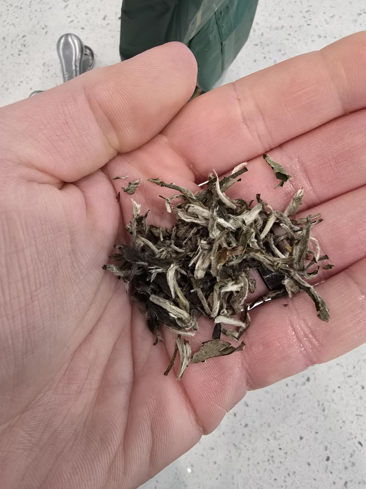 VAHDAM, Imperial White Tea Leaves From Himalayas (25 Cups/1.76oz) - Loose Leaf customer photo 1