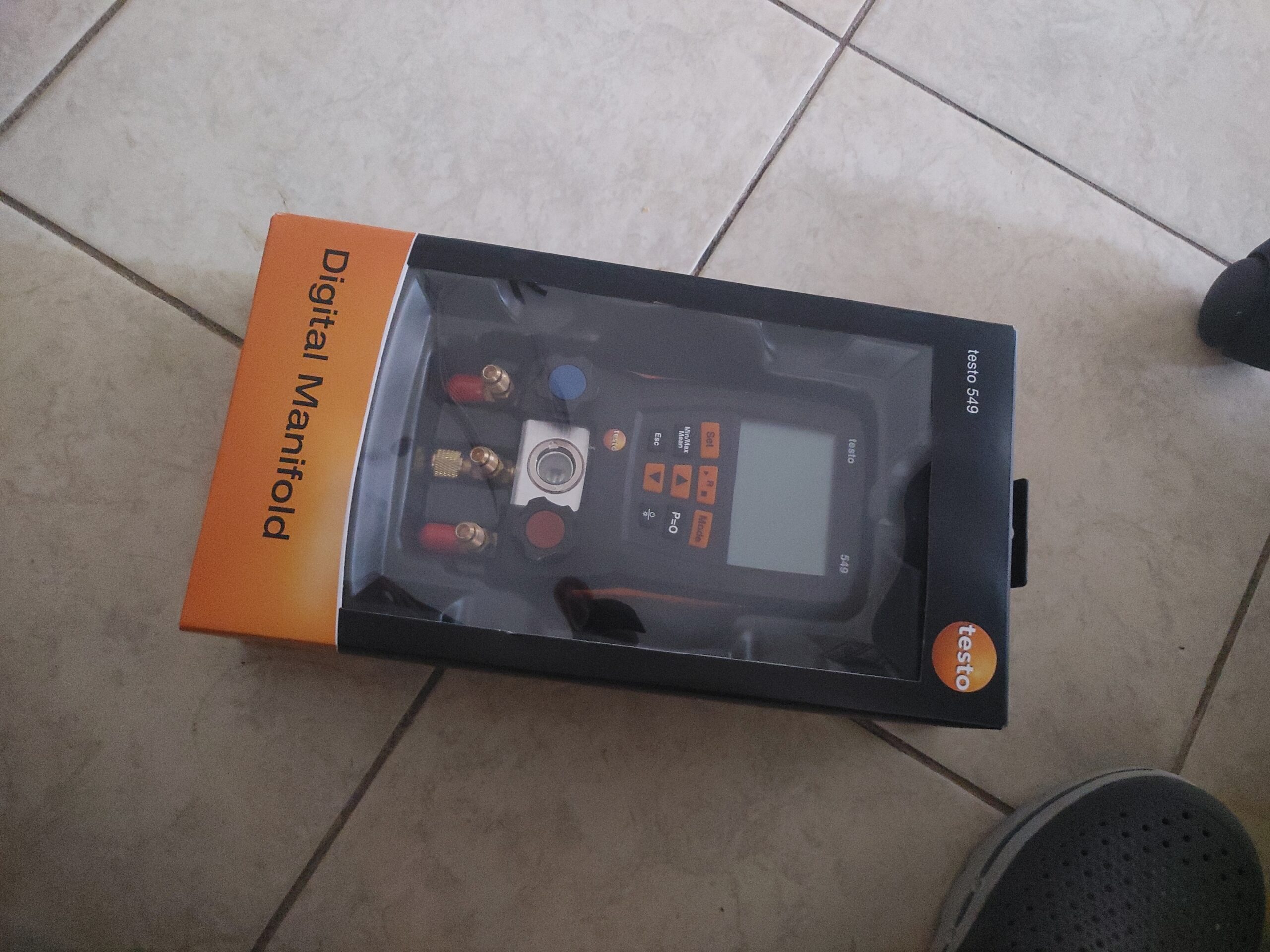 testo 549i Digital Manifold for Air Conditioning, Refrigeration Systems and Heat Pumps customer photo 1