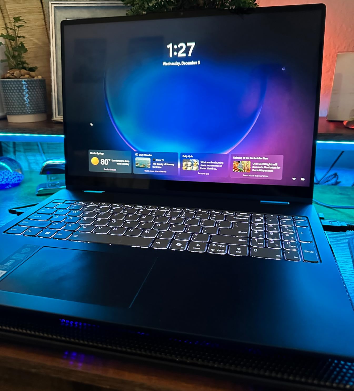 Laptop Cooling Pad, Portable Slim Quiet USB Powered Laptop Notebook Cooler Cooling Pad Stand Chill Mat with 3 Blue LED Fans, Fits 12-17 Inches (Black) customer photo 2