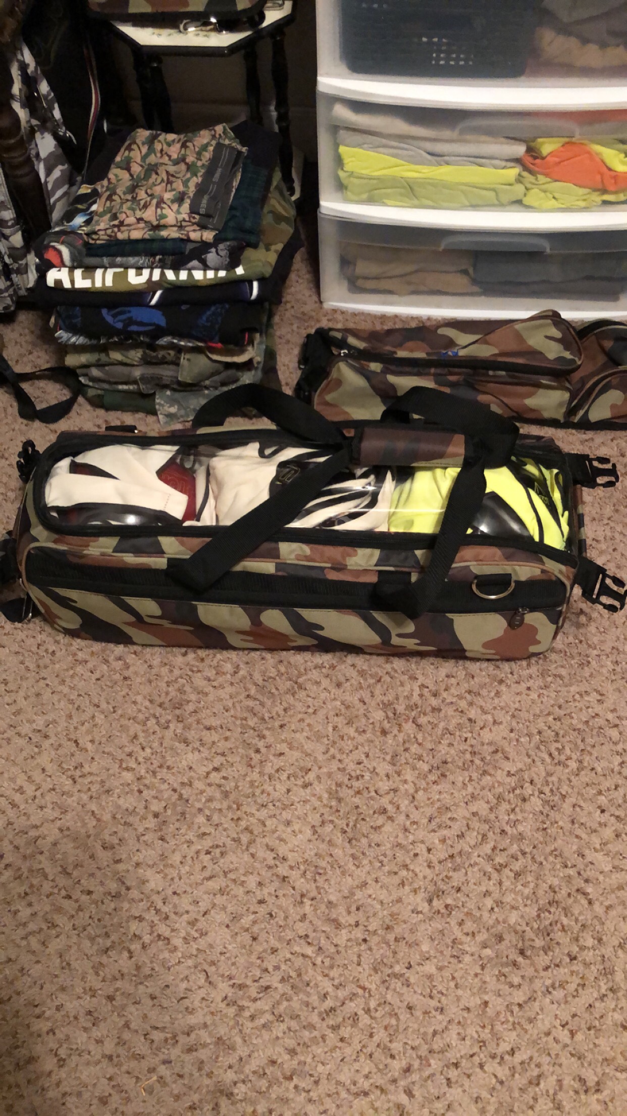 3 Ball Deluxe Bowling Tournament Roller Tote with detachable Shoe and Accessory Bag customer photo 2