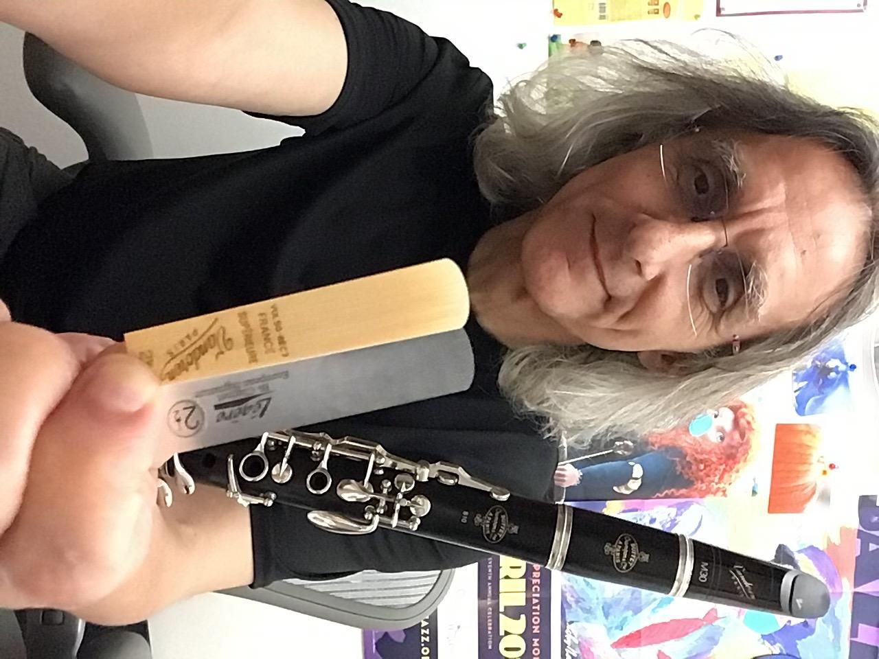Legere Reeds - Bb Clarinet Reed, European Cut, Strength 2.50 - Premium Synthetic Woodwind Reed customer photo 1