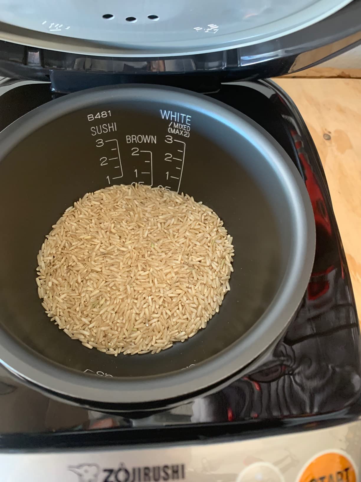 Zojirushi Micom 3-Cup Compact Size, Multiple Settings, Stainless Steel Made, Built-In Retractable Power Cord and Easy to Transport Rice Cooker and Warmer customer photo 1