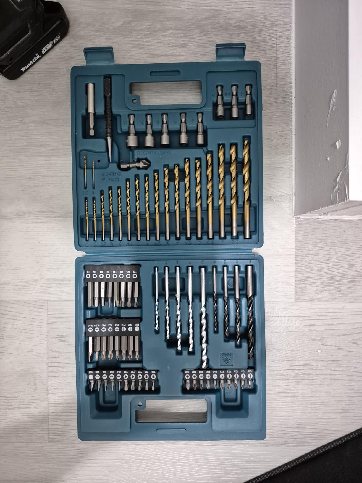 B-49373 75 PC Metric Drill and Screw Bit Set customer photo 1