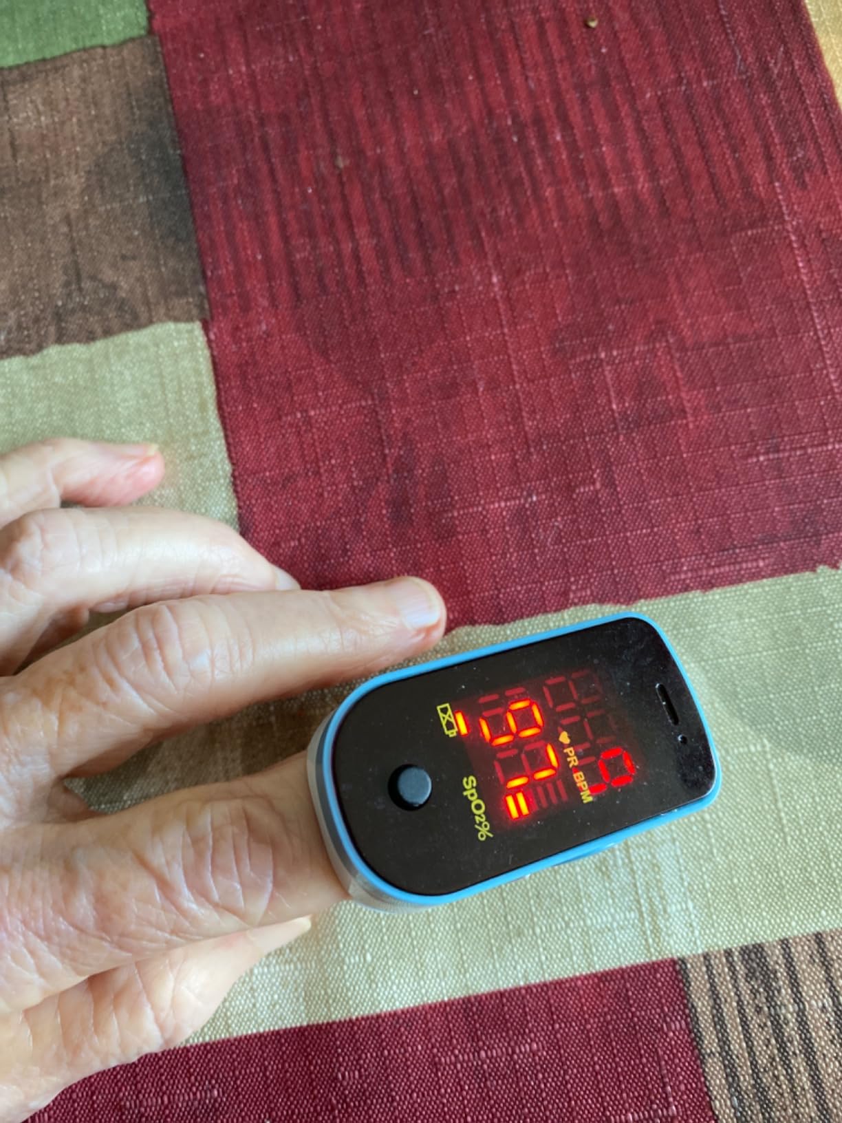 CHOICEMMED Finger Pulse Oximeter - Blue Blood Oxygen Monitor with Batteries - Portable O2 Saturation Sensor in Carry Pouch customer photo 1