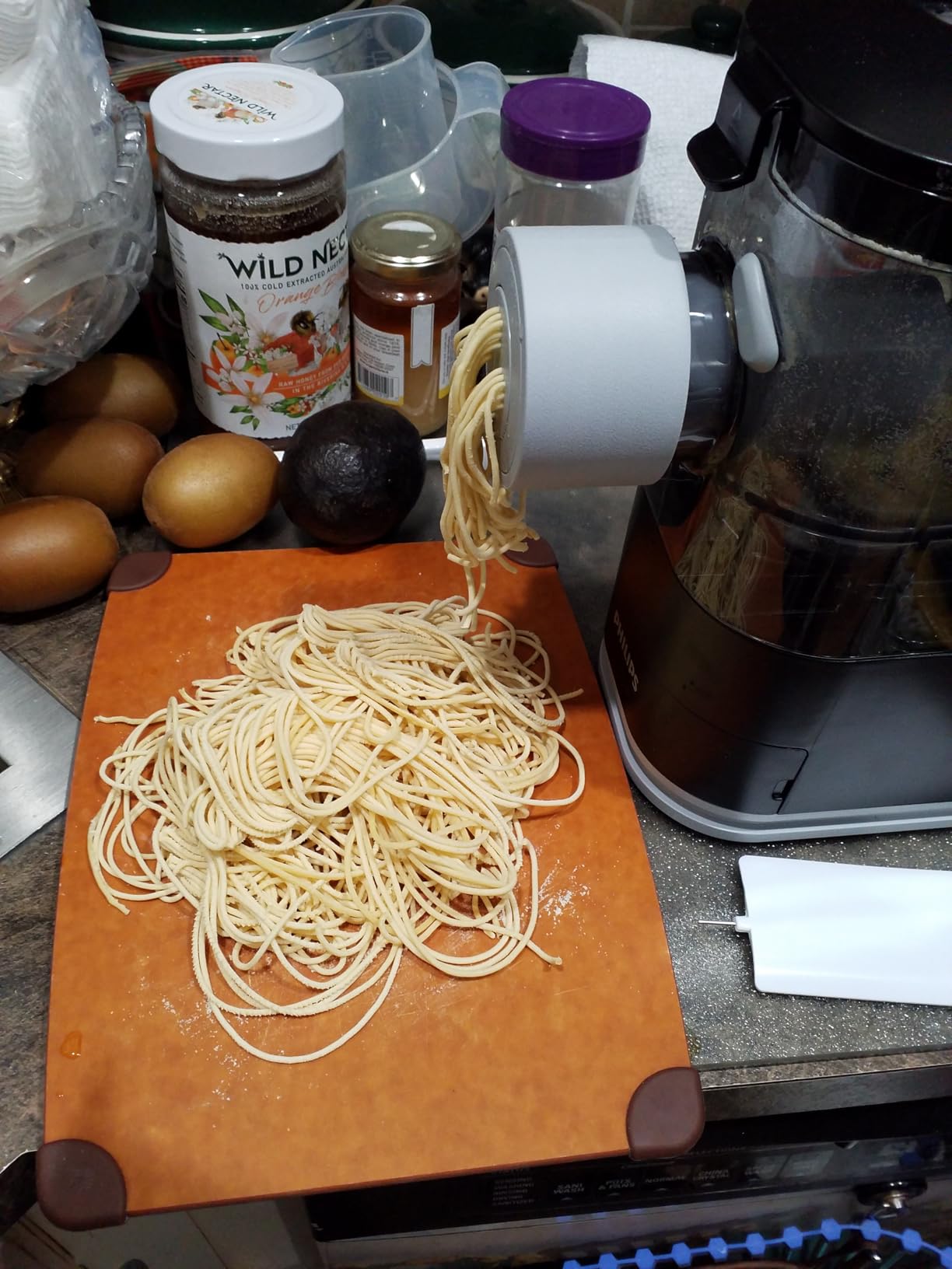 Philips Kitchen Appliances Compact Pasta and Noodle Maker, Viva Collection, Comes with 3 Default Classic Pasta Shaping Discs, Fully Automatic, Recipe Book, Small, White (HR2370/05) customer photo 2
