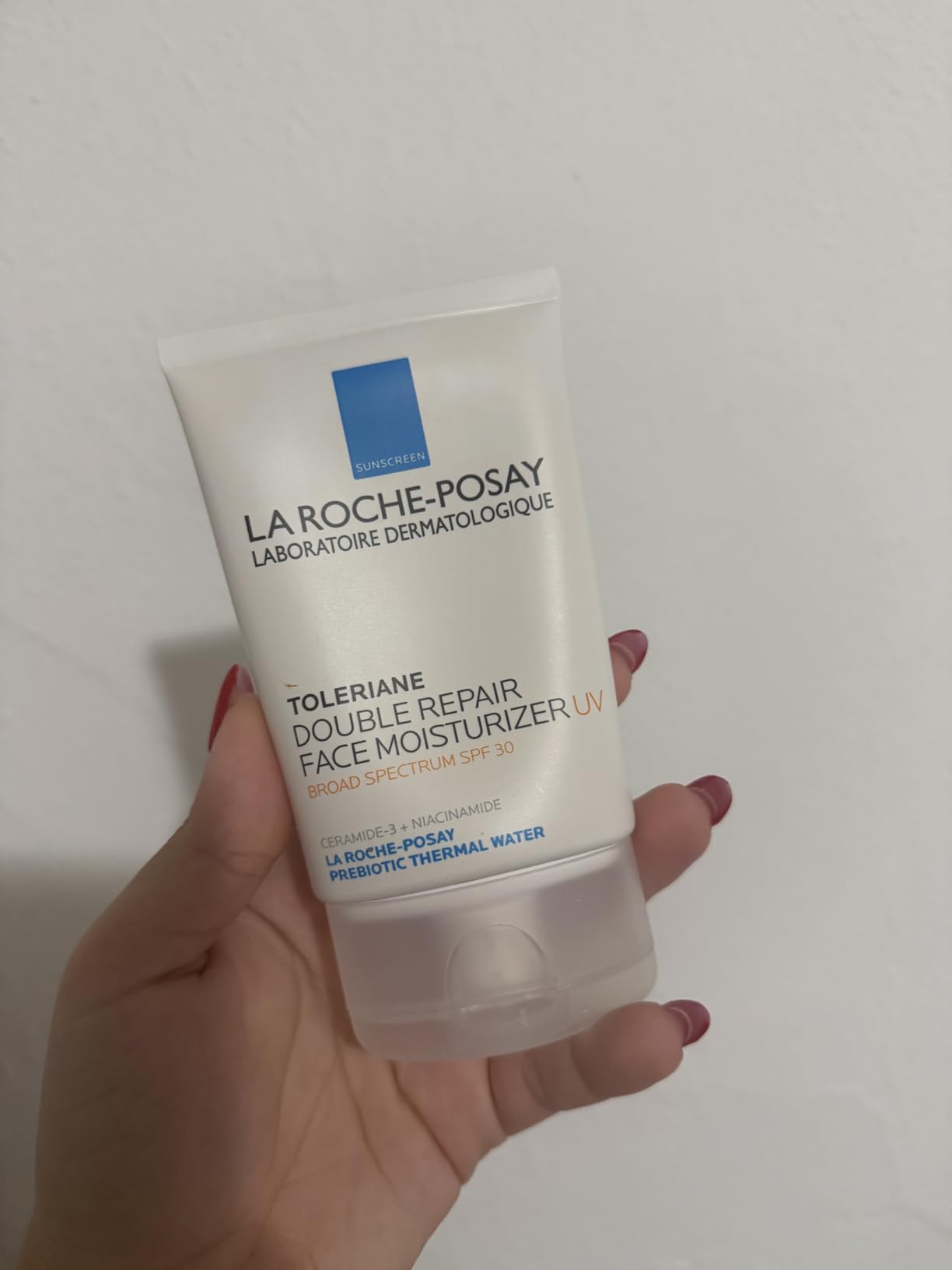 La Roche-Posay Toleriane Double Repair UV SPF Moisturizer for Face, Daily Facial Moisturizer with Sunscreen SPF 30, Niacinamide and Glycerin, Oil Free, Moisturizing Sun Protection customer photo 2