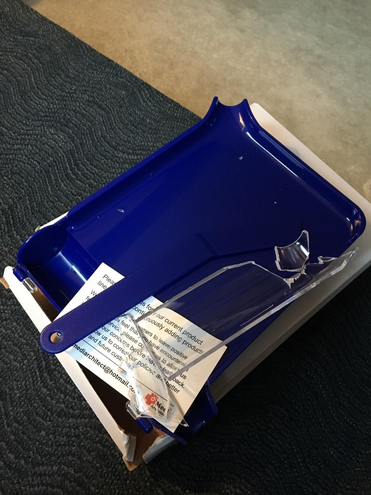 Medarchitect Right Hand Pill Counting Tray with Spatula (Blue - L Shape) customer photo 2