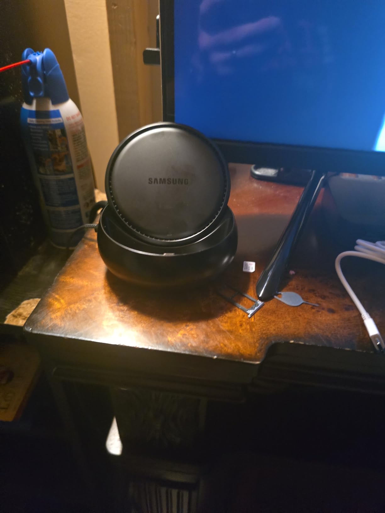 Samsung DeX Station, Desktop Experience for Samsung Galaxy Note8, Galaxy S8, S8+, S9, and S9+ W/ AFC USB-C Wall Charger (US Version with Warranty) customer photo 1