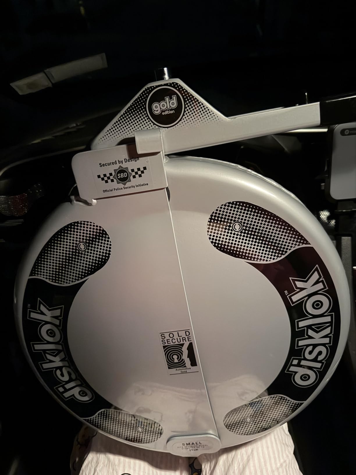 Disklok Security Device - Steering Wheel Lock - Full Cover - Silver - Thatcham Approved customer photo 1