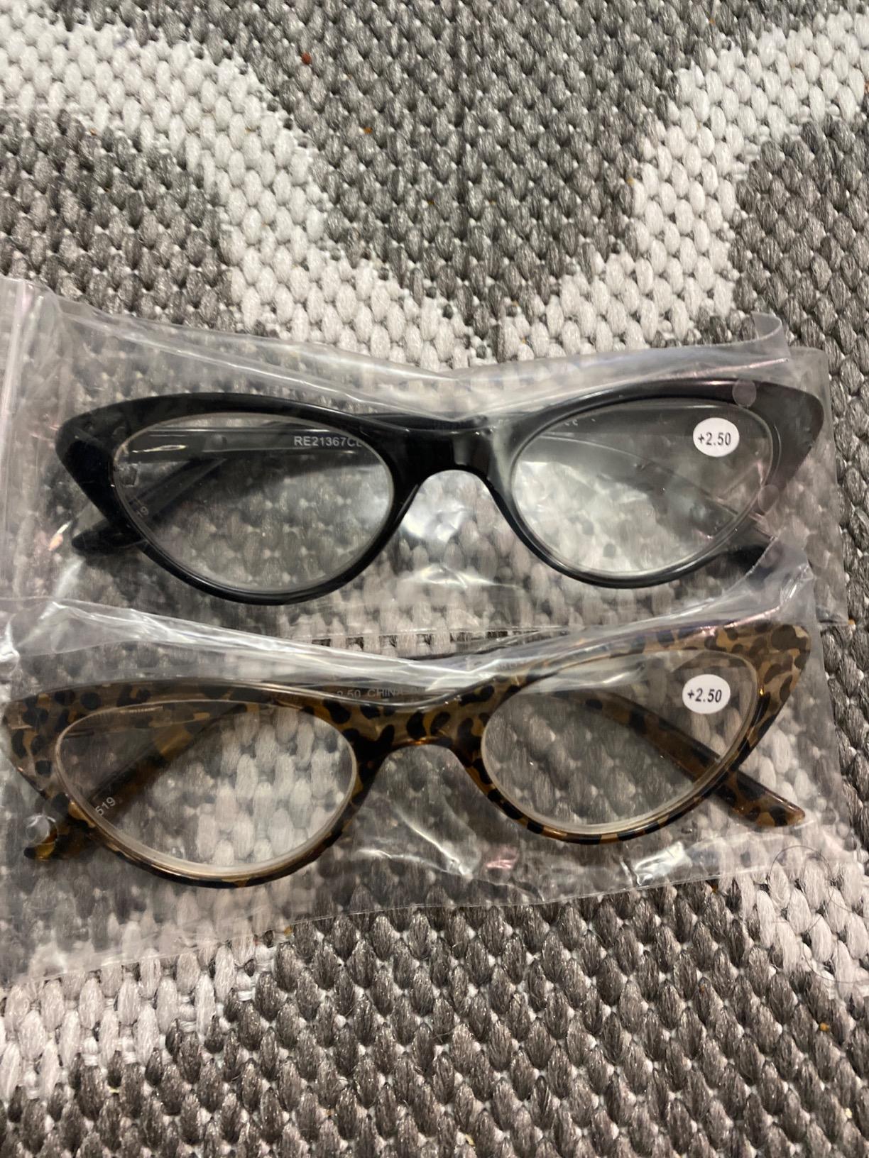 V.W.E. 2 Pairs Deluxe Female Cateye Vintage Reading Glasses Women Readers customer photo 1